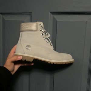 Timberland Boots size 9 in women, worn a handful of times.